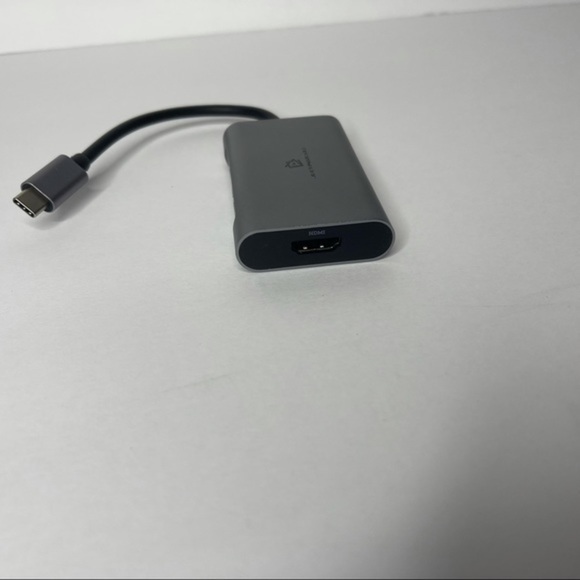 Jueyingbaili Multi Function Usb C Hub - Picture 5 of 7